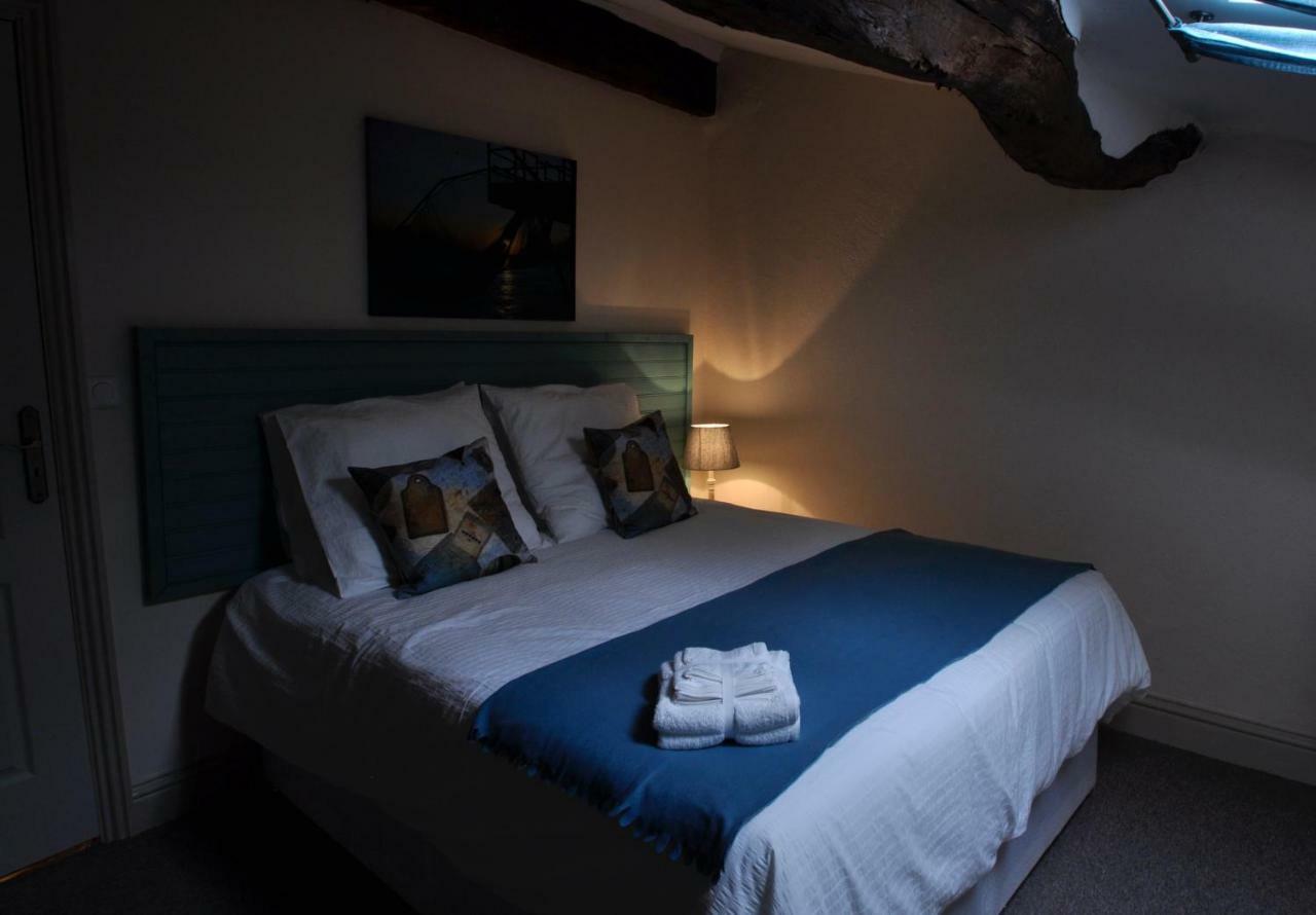 Chez Fins Bois Bed & Breakfast Nere Exterior foto
